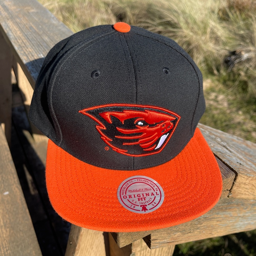 Mitchell & Ness Oregon State Beavers NCAA Original Fit Snapback Cap